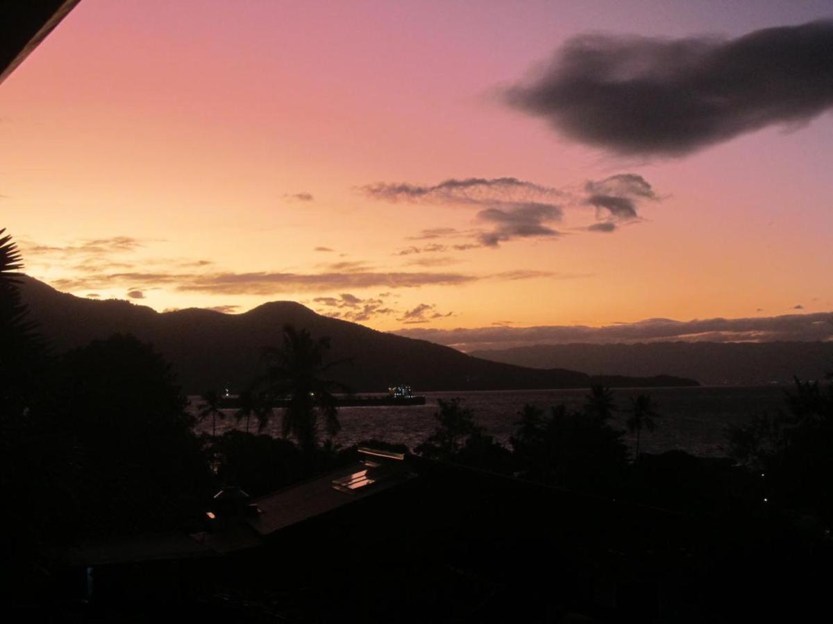 Apartamento Charmoso Com Vista Para O Mar Ilhabela Esterno foto